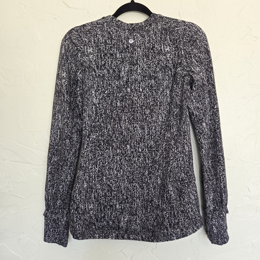 Lululemon Extra Mile Long Sleeve Top - Picture 15 of 16